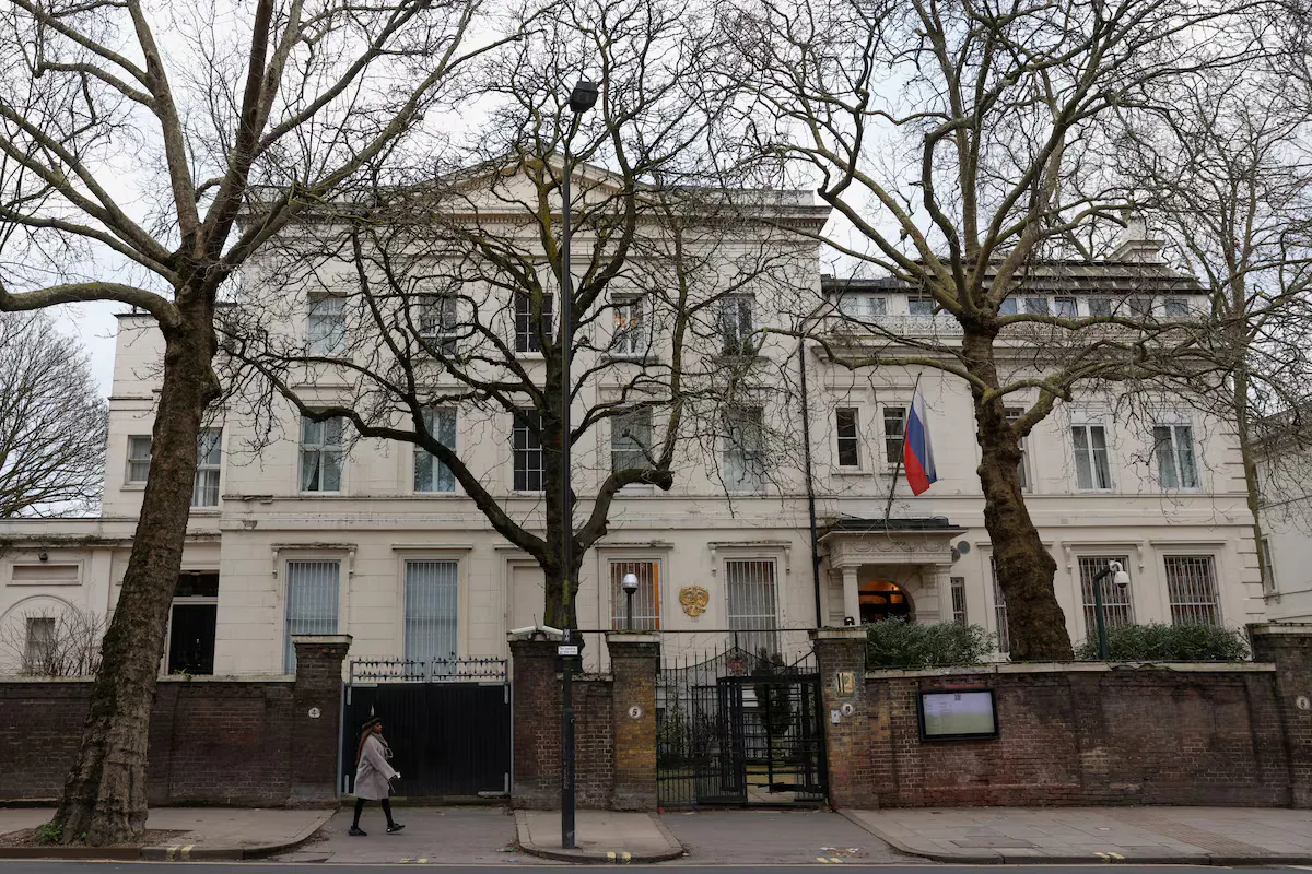 Велика Британія викликала посла РФ через порушення повітряного простору НАТО